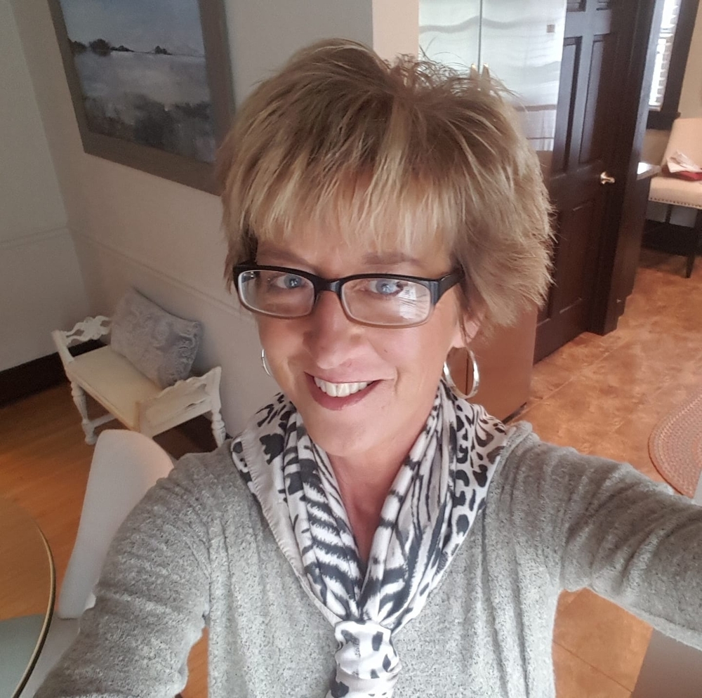 Meet your Posher, Jennifer